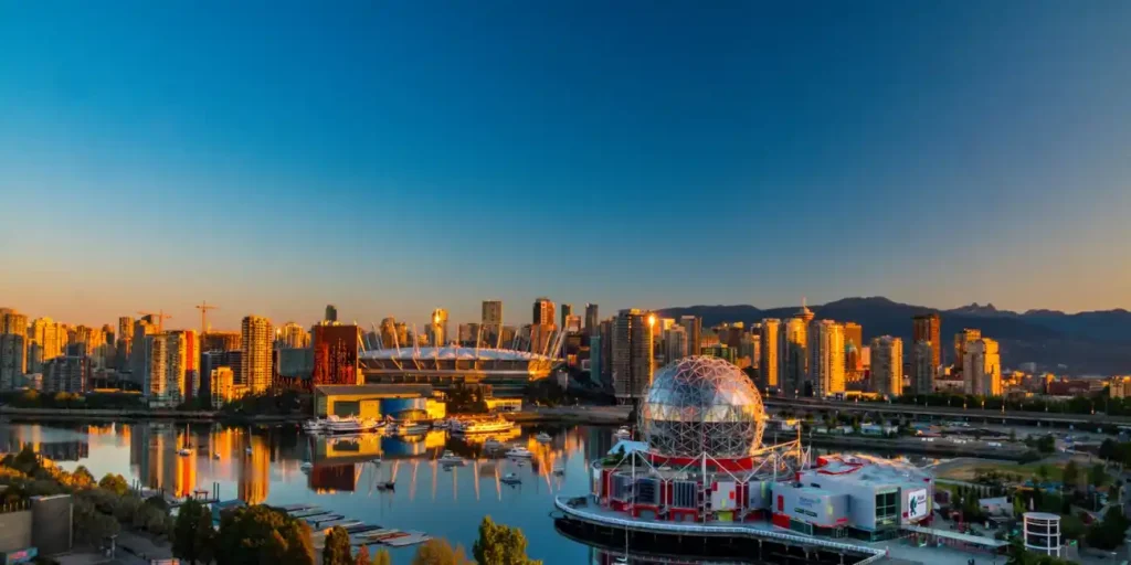 vancouver itinerary- vancouver skyline
