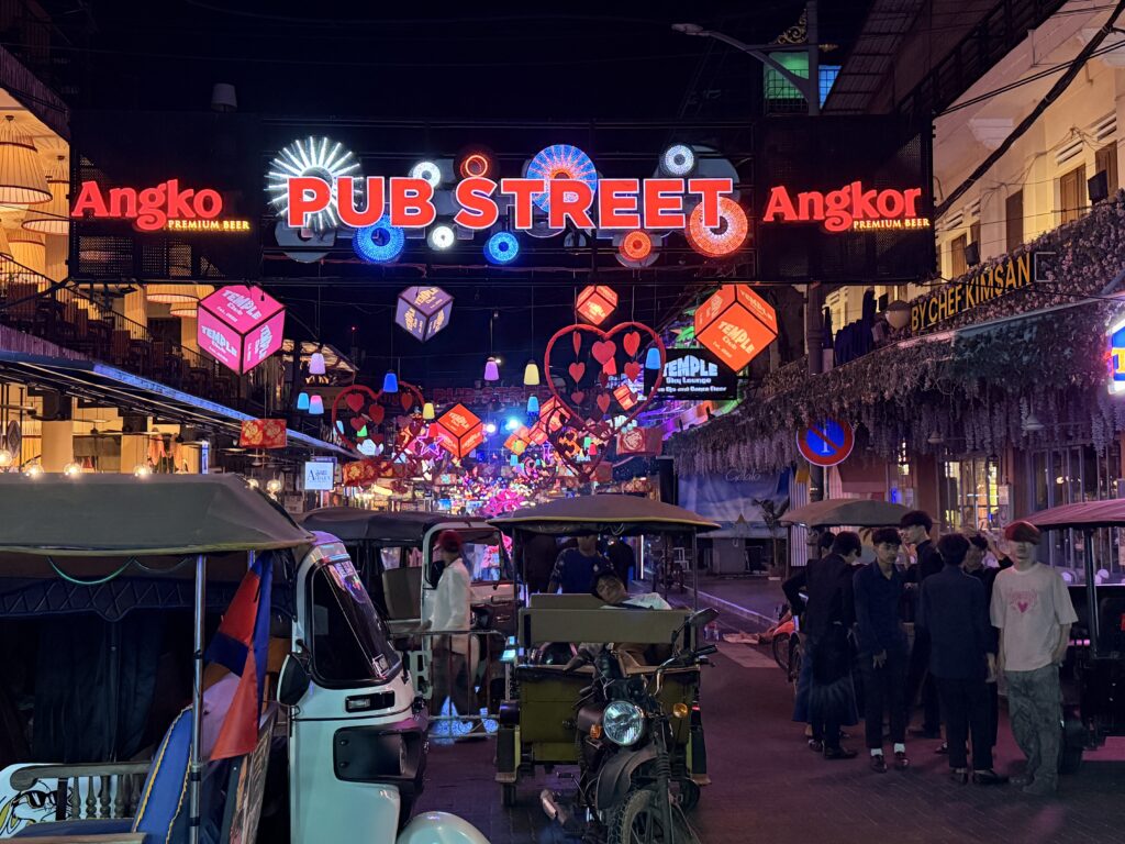 Siem Reap itinerary, Pub Street, visit Cambodia