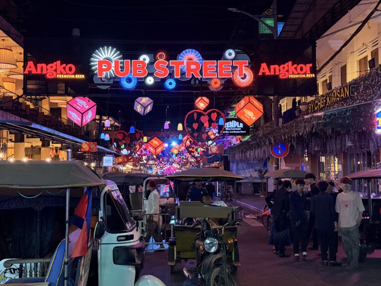 Siem Reap itinerary, Pub Street